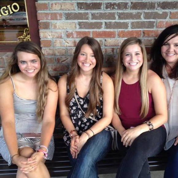 Meet your Posher, Maddie - Picture 2 of 10